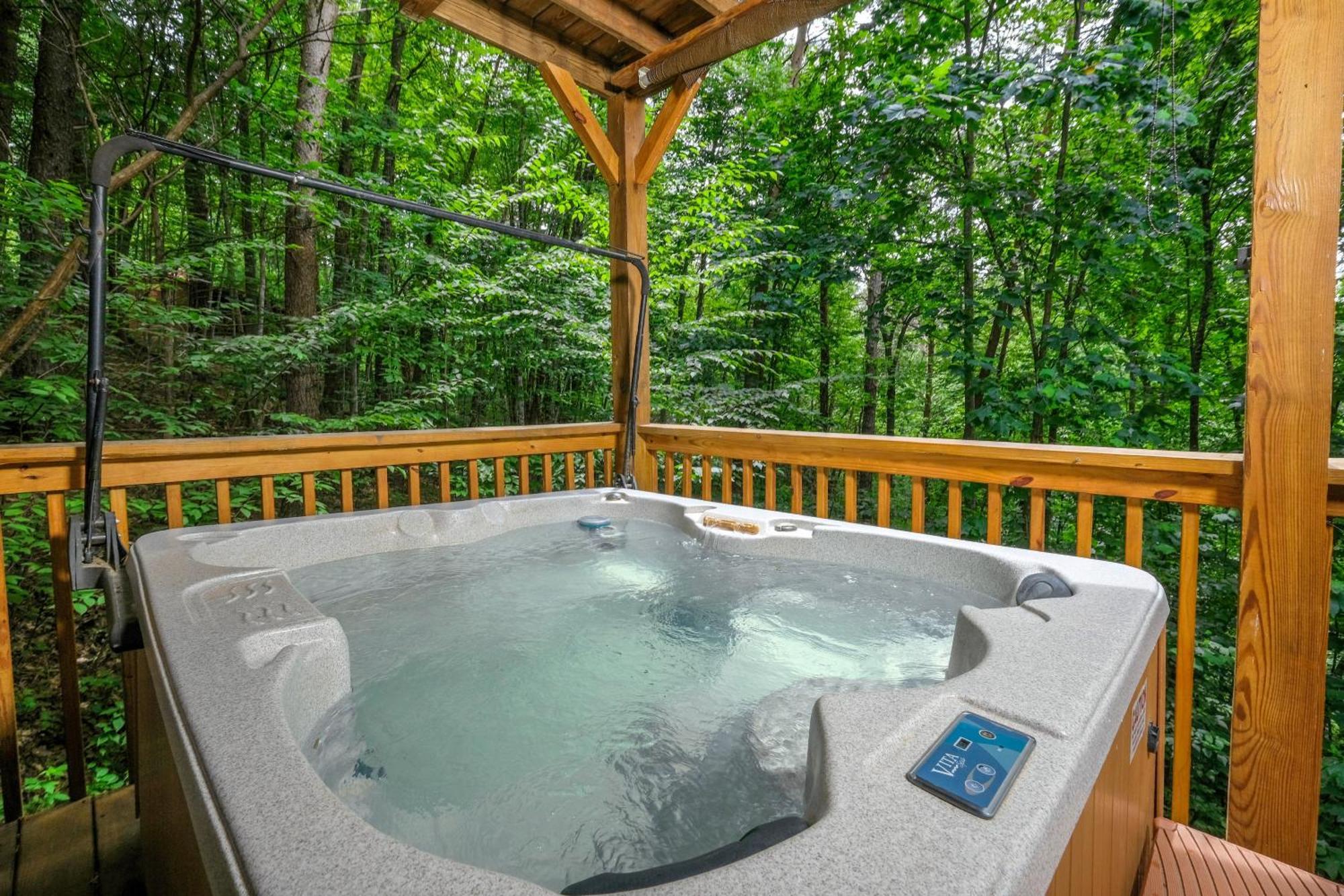 The Tree House Villa Гетлинбург Екстериор снимка